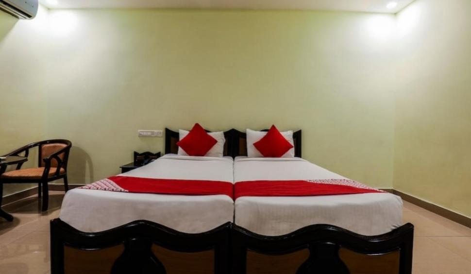 שמשבאד Hotel Meridian Grand מראה חיצוני תמונה