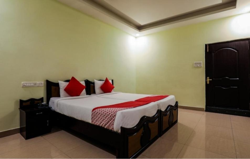 שמשבאד Hotel Meridian Grand מראה חיצוני תמונה