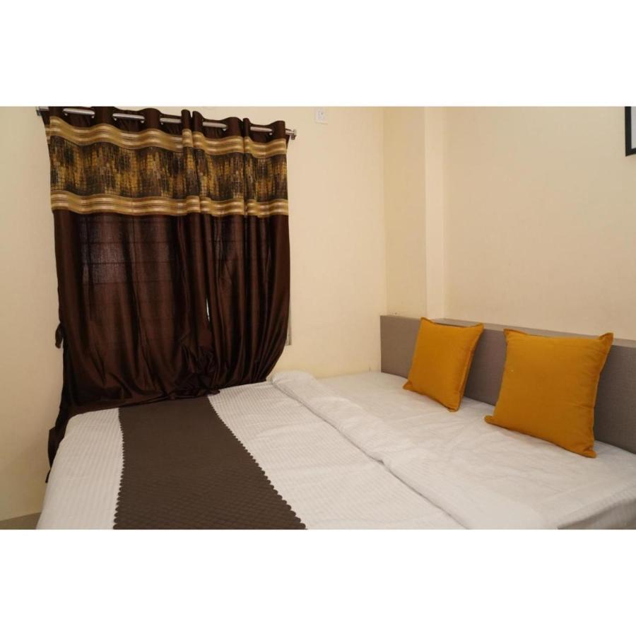 שמשבאד Hotel Meridian Grand מראה חיצוני תמונה